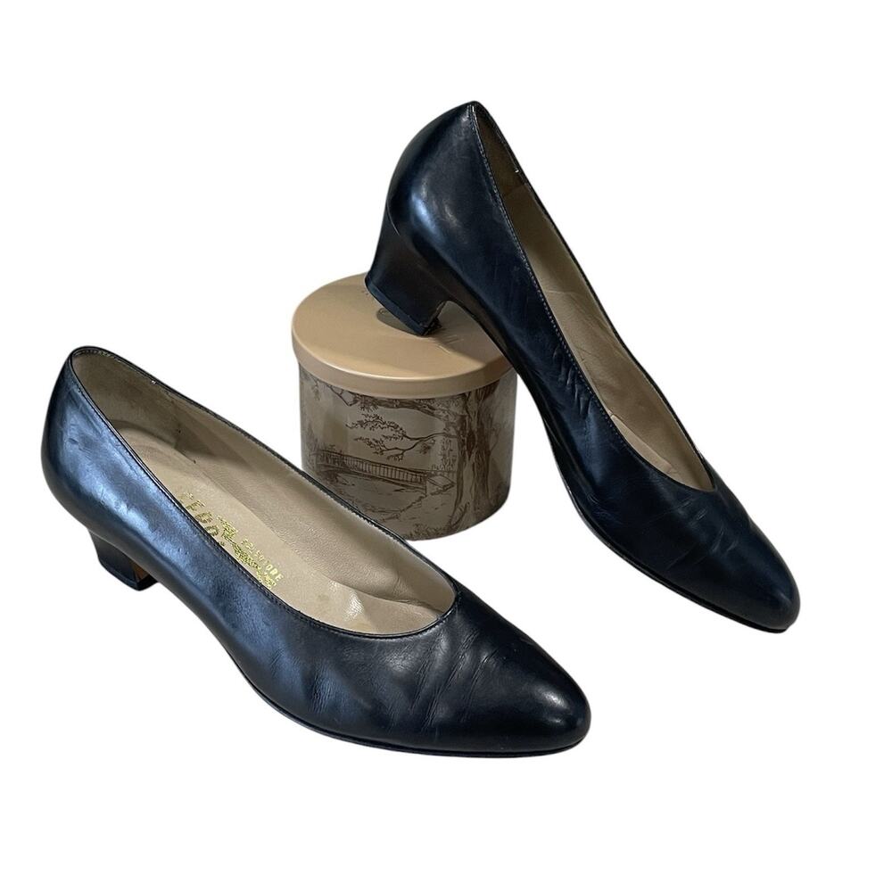 Salvatore Ferragamo Black Leather Pump Shoe Women’s Size 7B -Classy Elegance